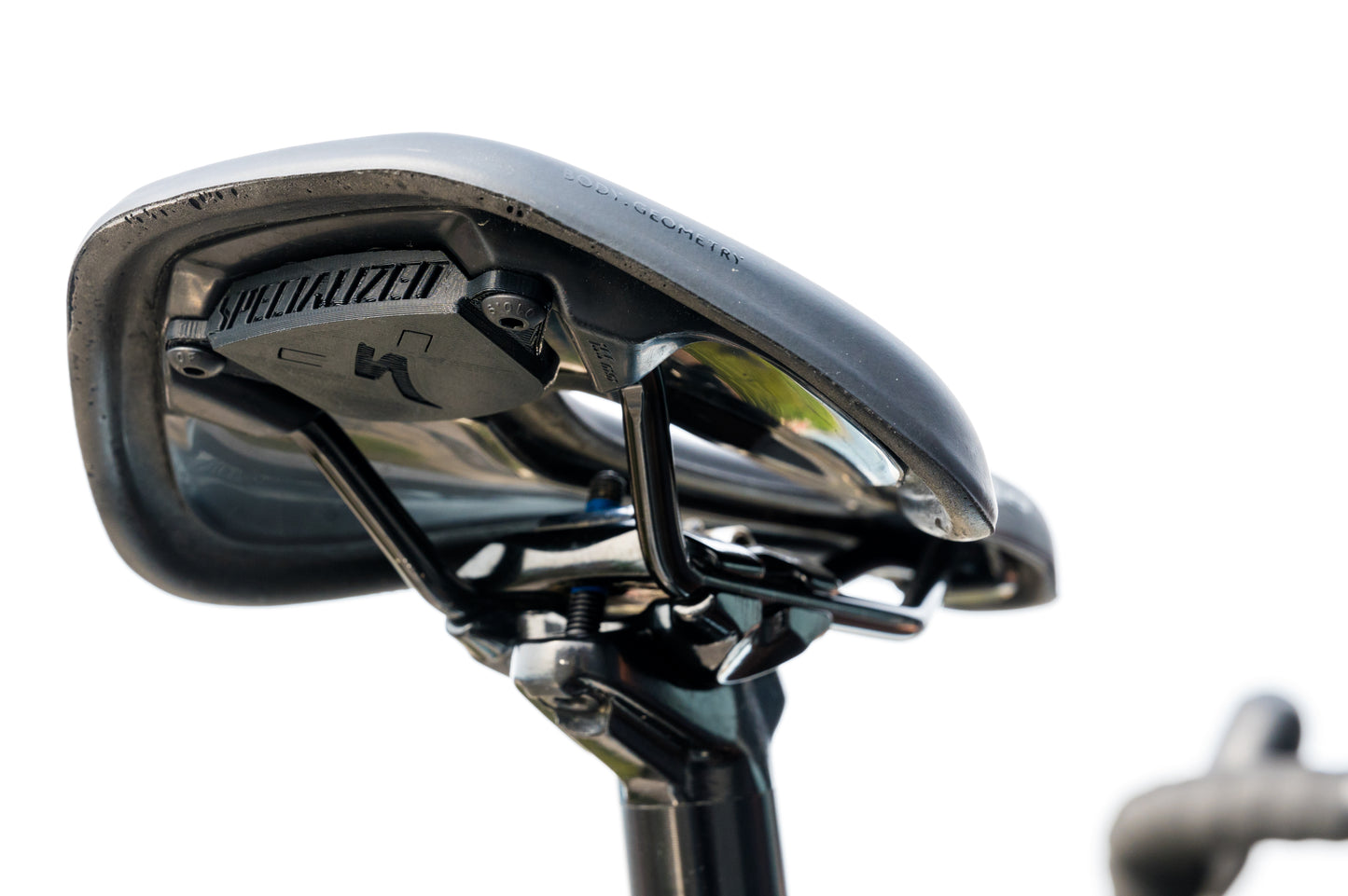 Specialized SWAT Saddle Mount Chipolo POP Holder + Chipolo POP Tracker